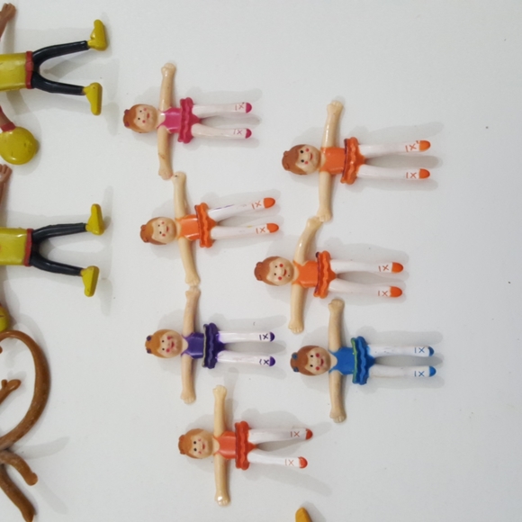 28pc flat bendable 3-4" Play Action Figures - Picture 7 of 8